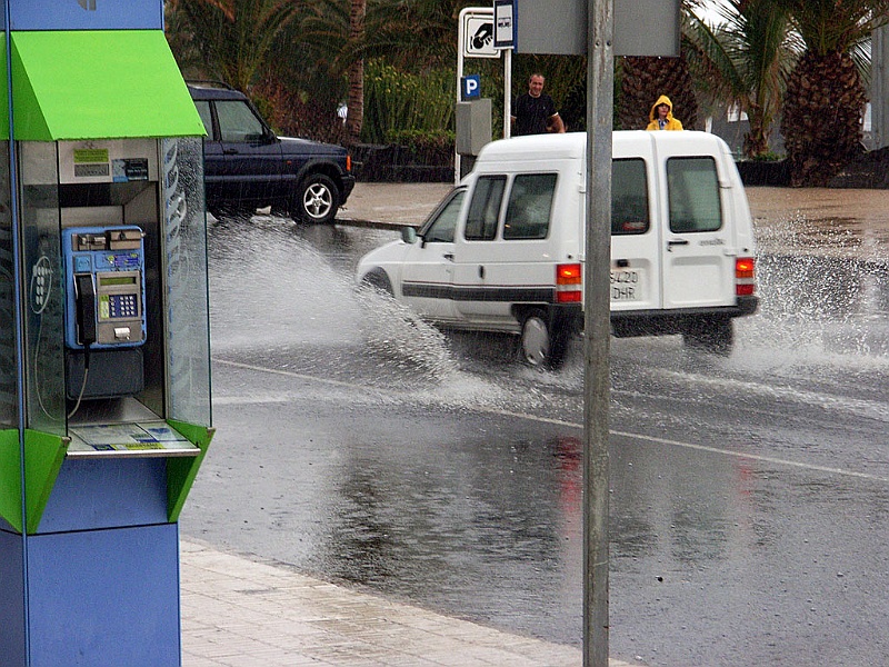 Lanzarote128.jpg - mycket vatten kom det..