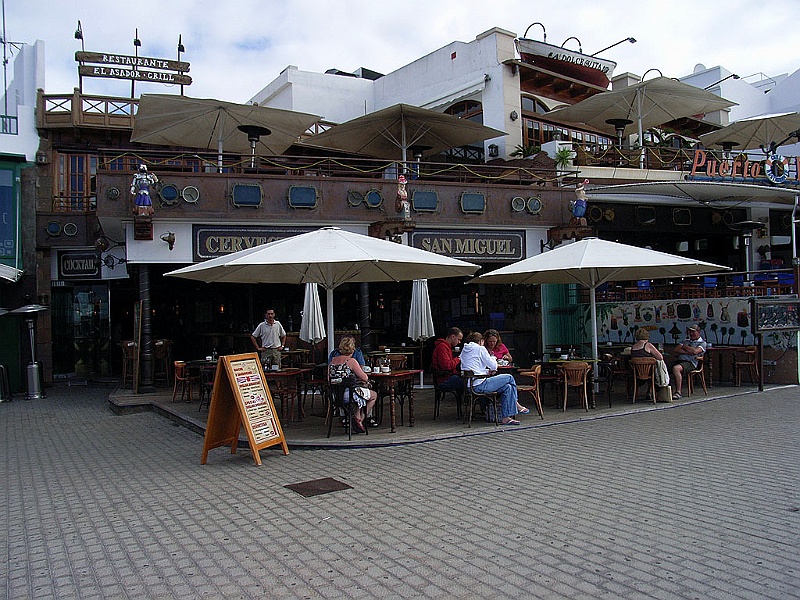 Lanzarote147.jpg - Cerveseria San Miguel....gissa vad de serverar för dryck där??