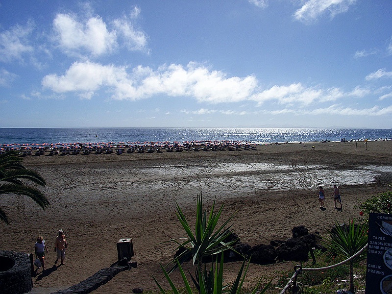 Lanzarote162.jpg - Stranden efter skyfallet...